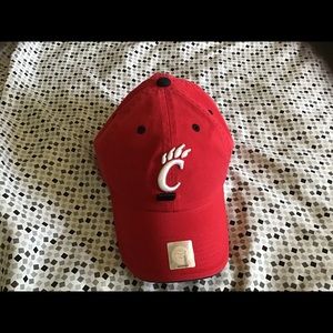 Cincinnati Bearcats baseball cap